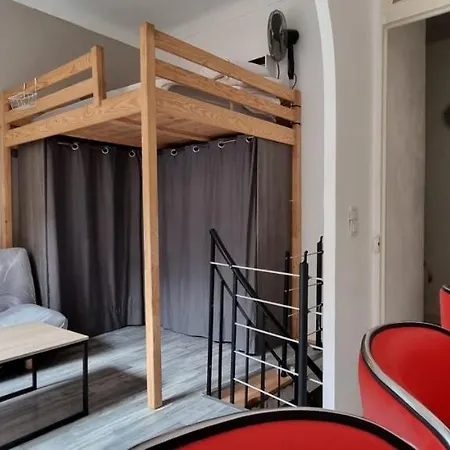 Charming 40 M Center Apartment Nice