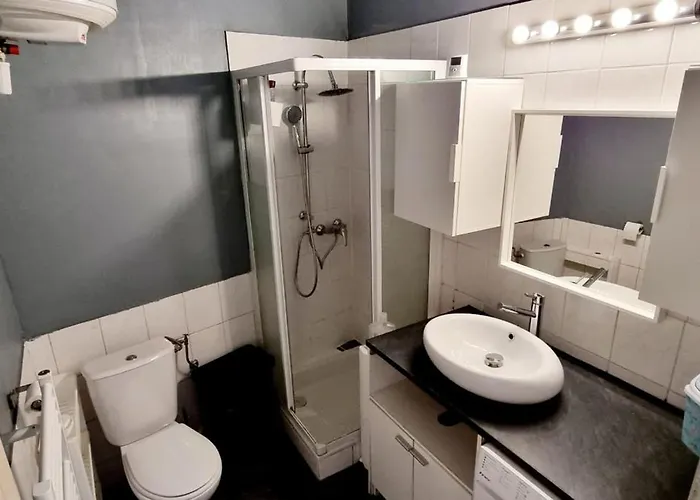 Charming 40 M Center Apartment